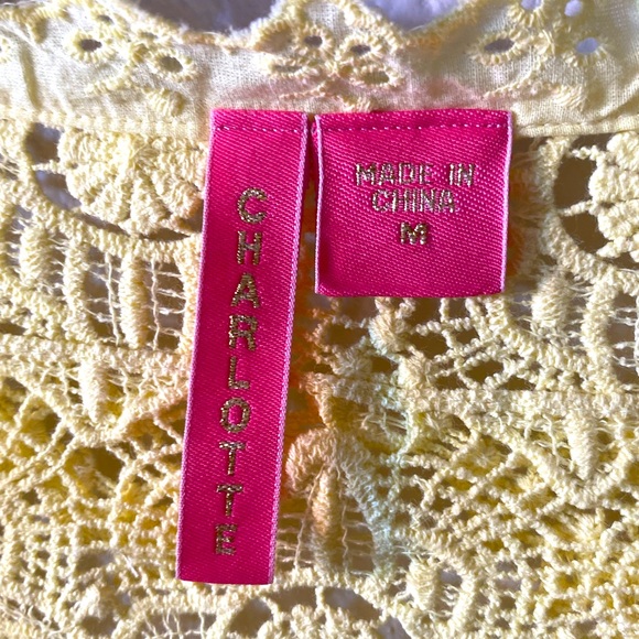 Sexy low cut, canary yellow snug fit top - Picture 4 of 5